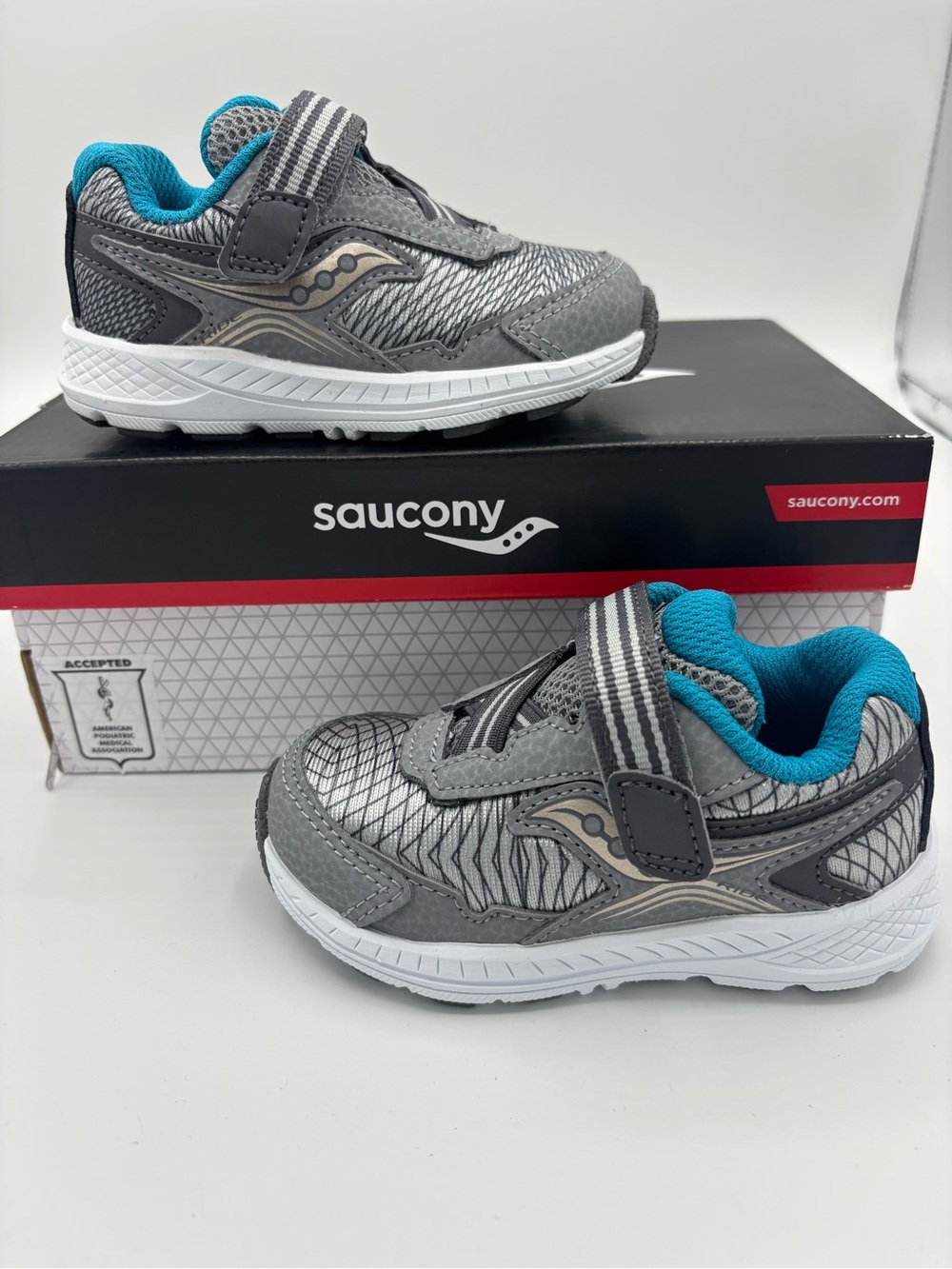 Saucony Kids Gray & Teal Hook-and-Loop Athletic Sneakers